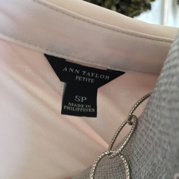 Ann Taylor top - Picture 4 of 4